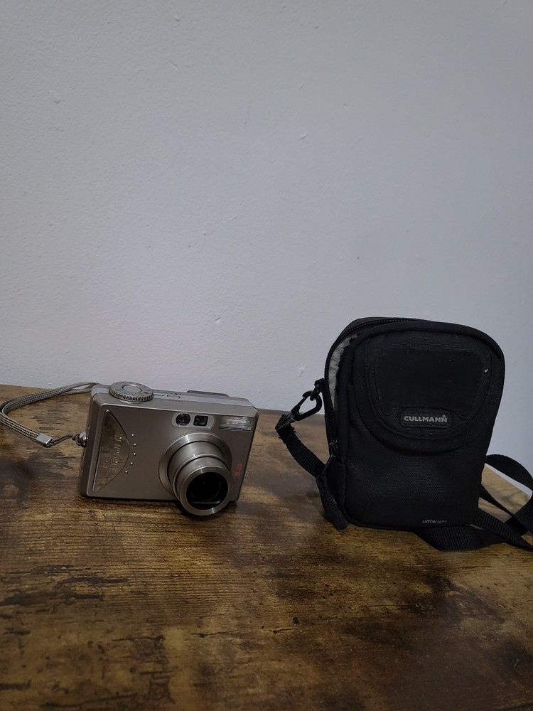 Premier DC-5330 Compact Camera 5.25MP Silver Working + Case