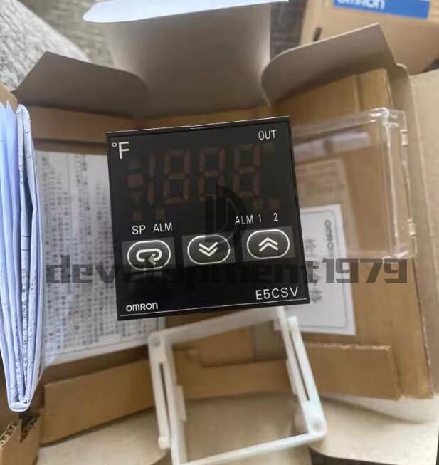 One Omron E5CSV-Q1G-F Temperature controller new
