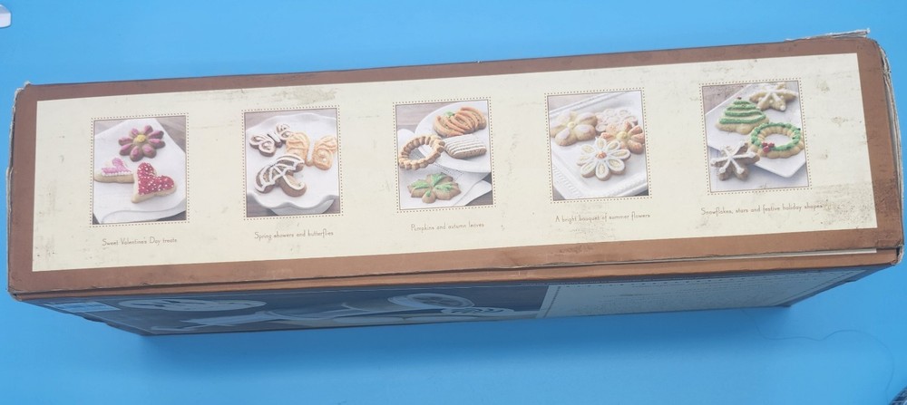 Williams-Sonoma Extra-Large Ergonomic Cookie Press 16 Discs Complete Baking Tool