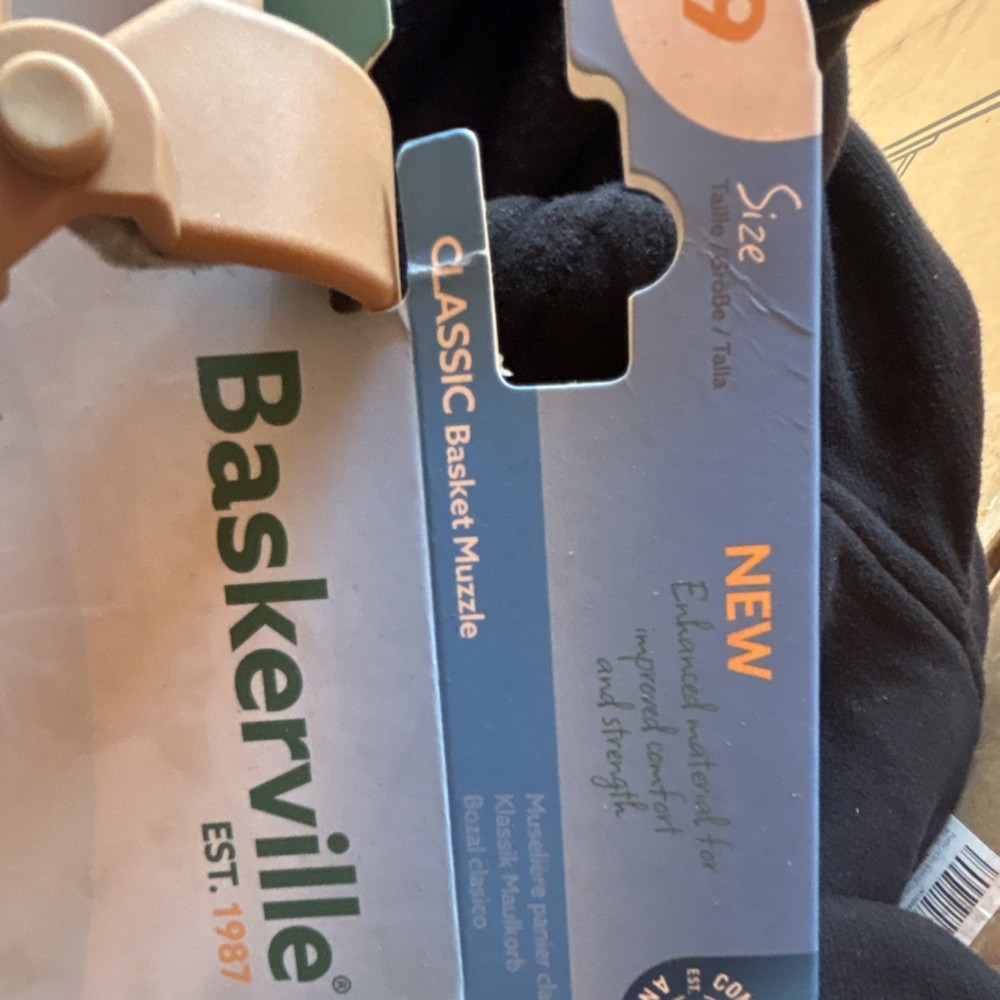 Baskerville Classic Basket Muzzle Size 9 Plastic Nylon Removable Strap