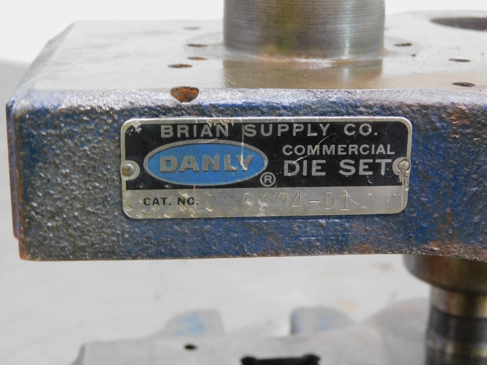 Danly 0404-D1 Precision Die Set Pneumatic Punch Press
