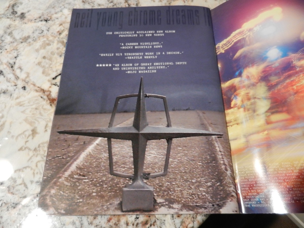 NEIL YOUNG 2007 Continental Tour Book / Chrome Dreams W/TICKET Shea's Buffalo NY