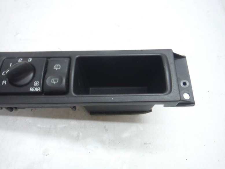 2003 CHEVY VENTURE A/T REAR A/C CLIMATE CONTROL PANEL OEM 2001 2002