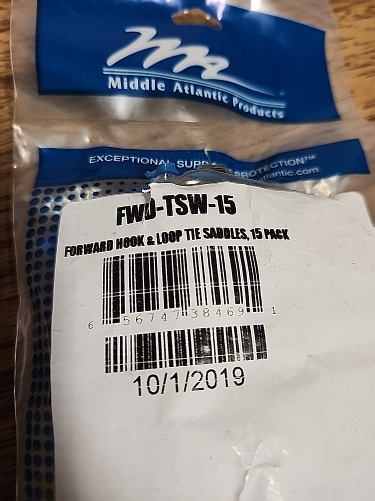 Middle Atlantic Products Forward Hook & Loop Saddles 15 Pk