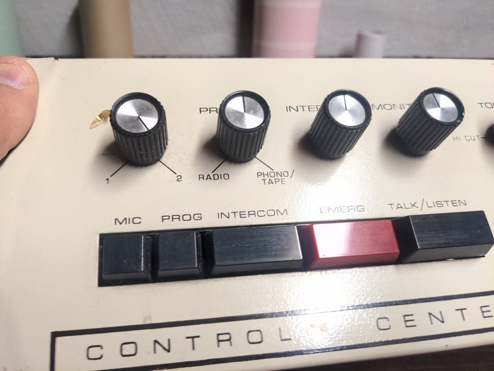 Bogen MCT-1 Intercom Control Center - Powers On But Not Tested - Rack Mountable