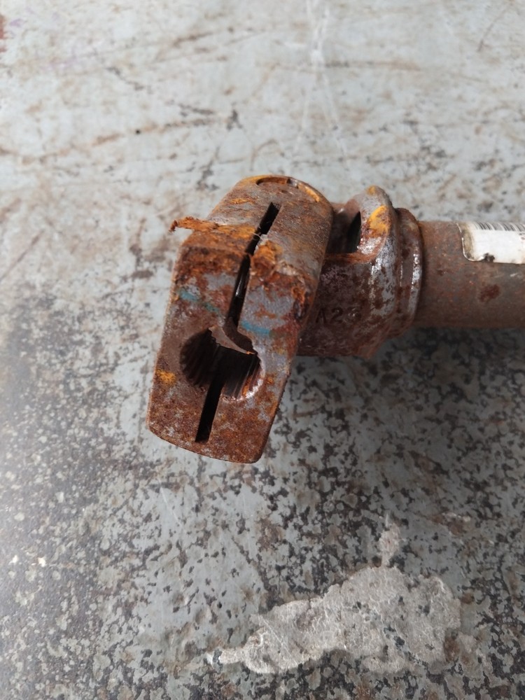 Fiat 500 Lower Steering Column UJ Knuckle - CD6