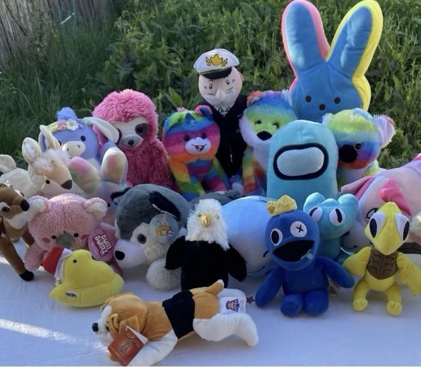 Peeps CALPLUSH Bum Bumz Animoodles Among Us Mixed Lot Plush Small Medium