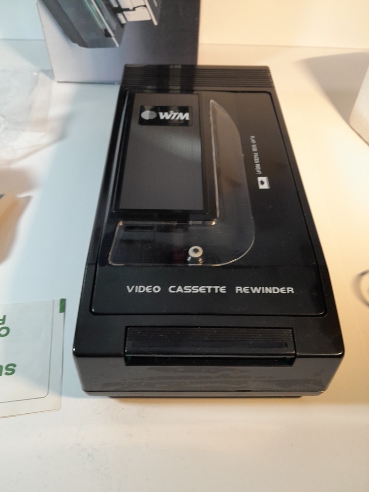 WTM VHS Video Rewinder w/ AUTO STOP & EJECT (Model: 911A) AC Powered DESCRIPTION