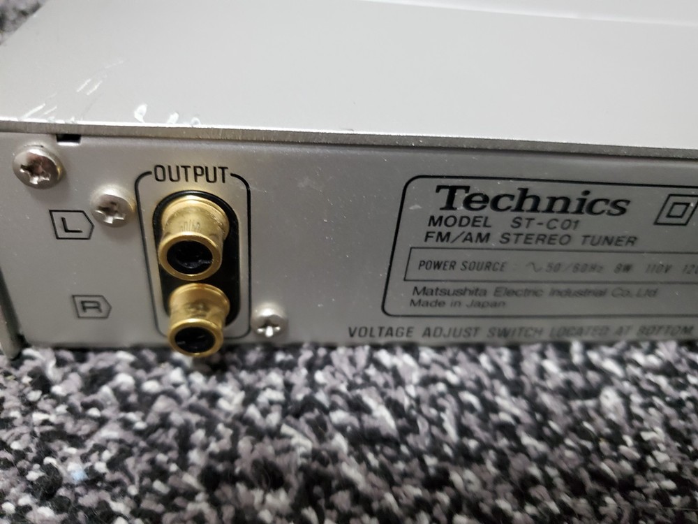 Technics ST-C01 Stereo Tuner Micro Series Works Great Multi Voltage