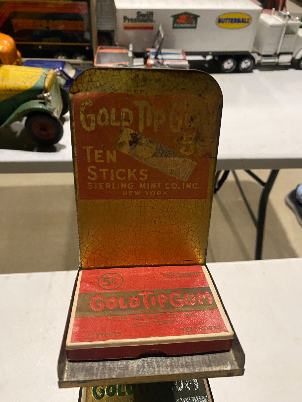 Vintage Gold Tip Gum Folding Store Display and 4 Boxes