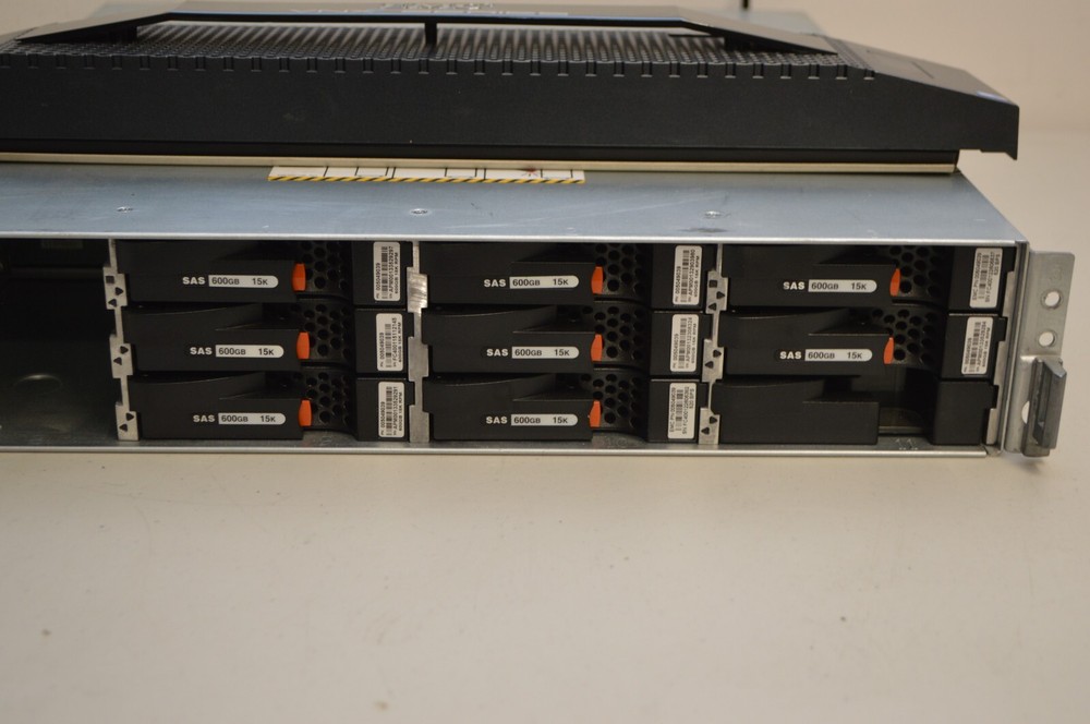 ^ EMC EAE Hard Drive Array HDD Expansion Bay (No Hard Drives) #W5897