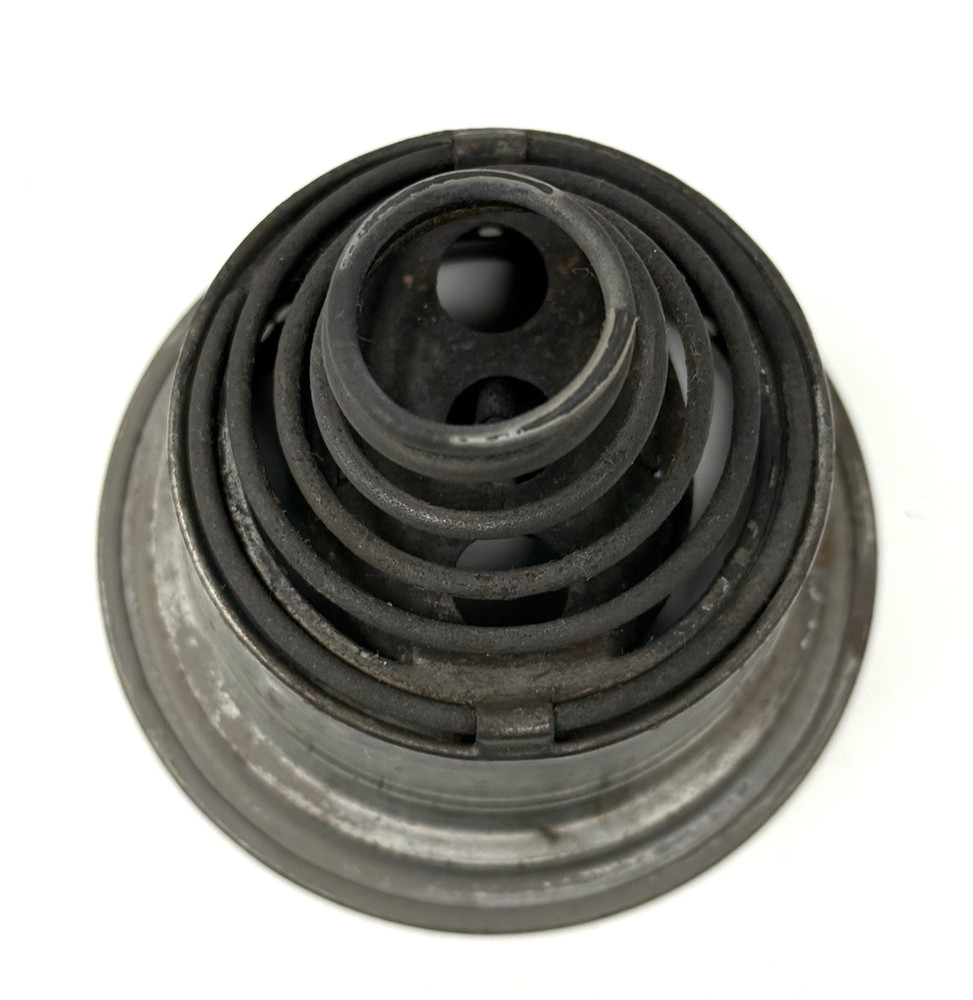 Dressel short globe railroad lantern globe retainer & spring