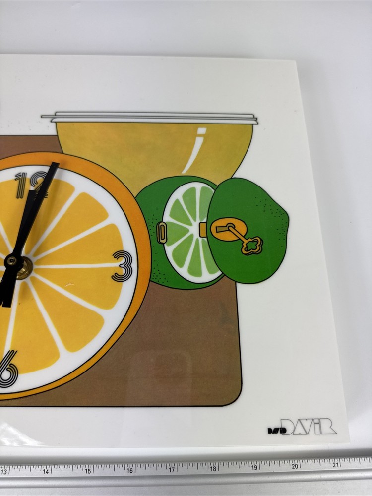 New Vtg 1970s Lemon Lime CLOCK Wall Clock David Davir RETRO Kitchen Tupperware
