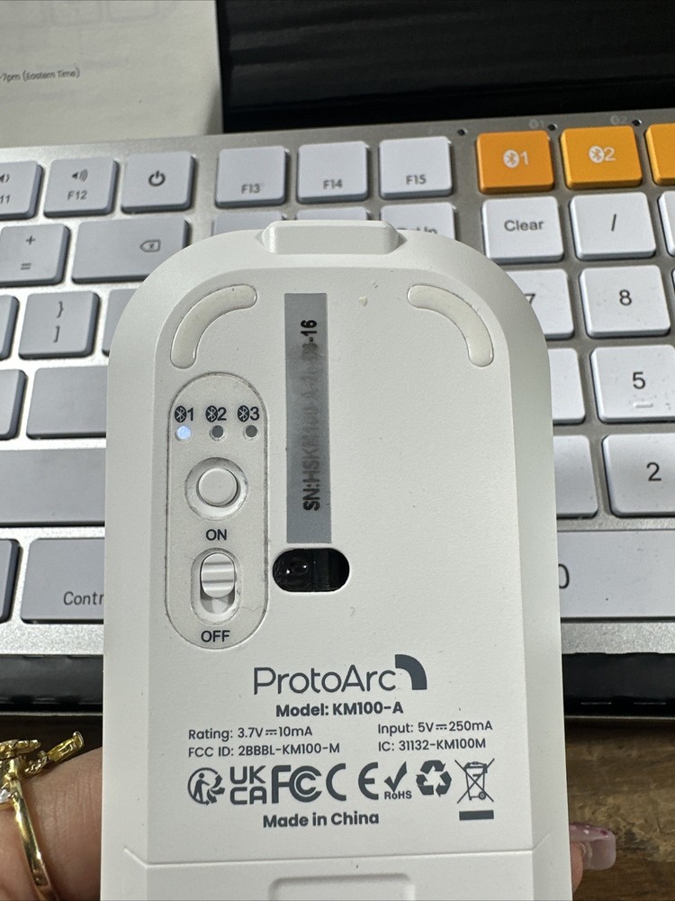 Backlit Bluetooth Keyboard/Mouse Combo - ProtoArc KM100-A WHITE SILVER