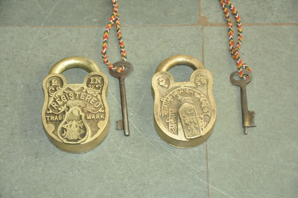 2 Pc Vintage Solid Bird & Lines Engraved Handcrafted Brass Padlocks