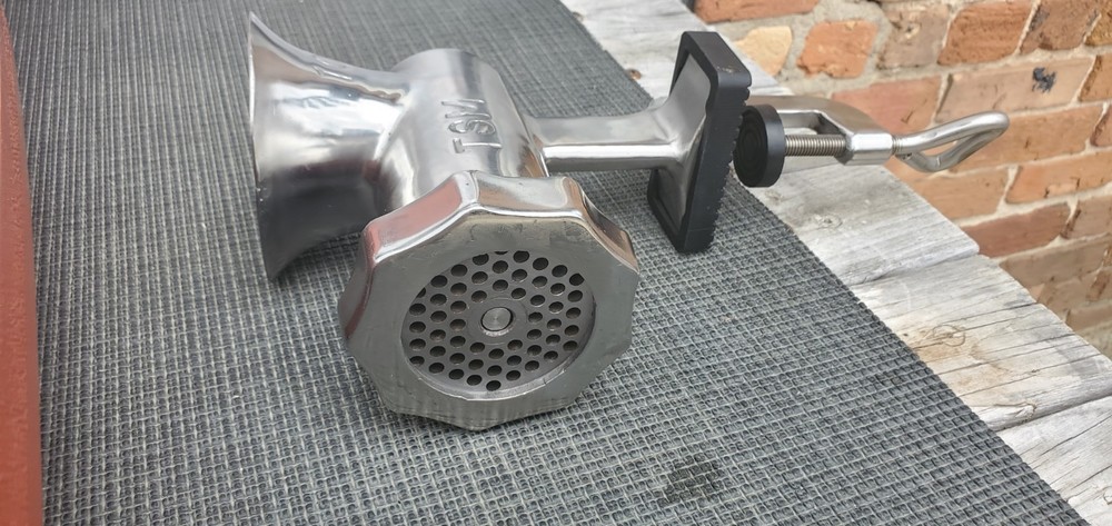 TSM 10 MEAT GRINDER KIT WITH HARD CASE