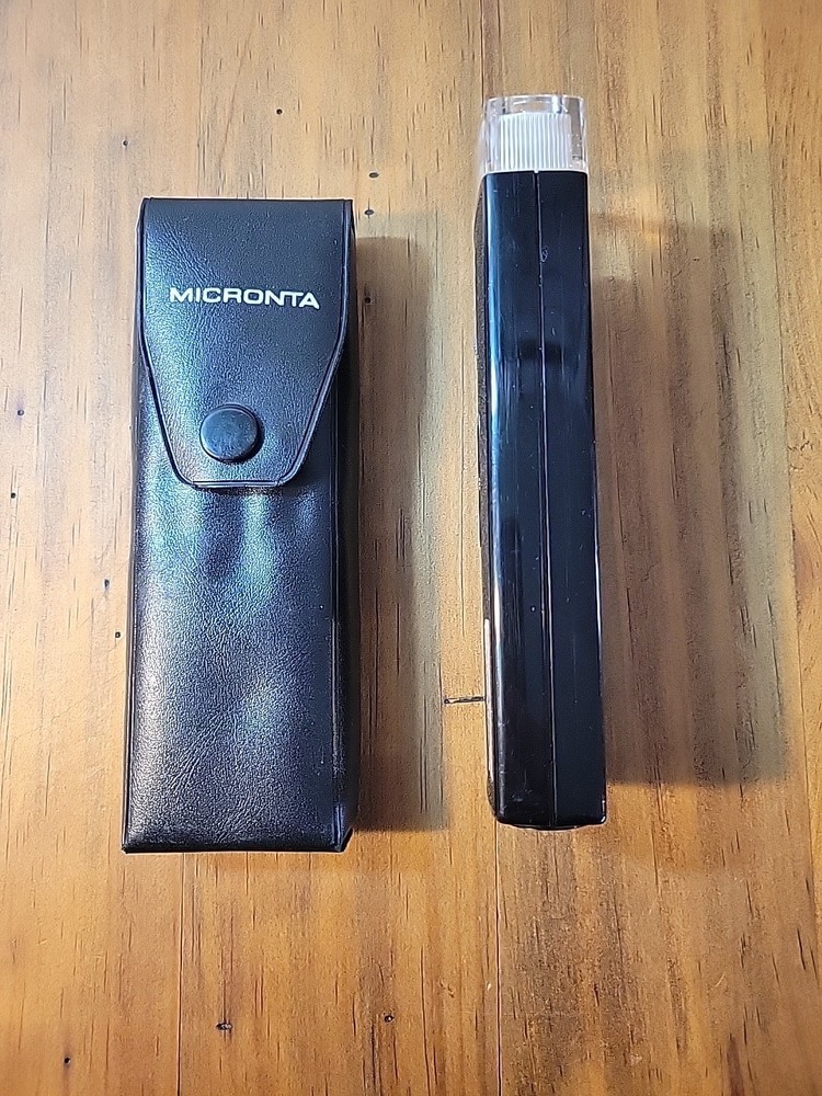 Vintage Micronta Lighted 30X Microscope w/Case