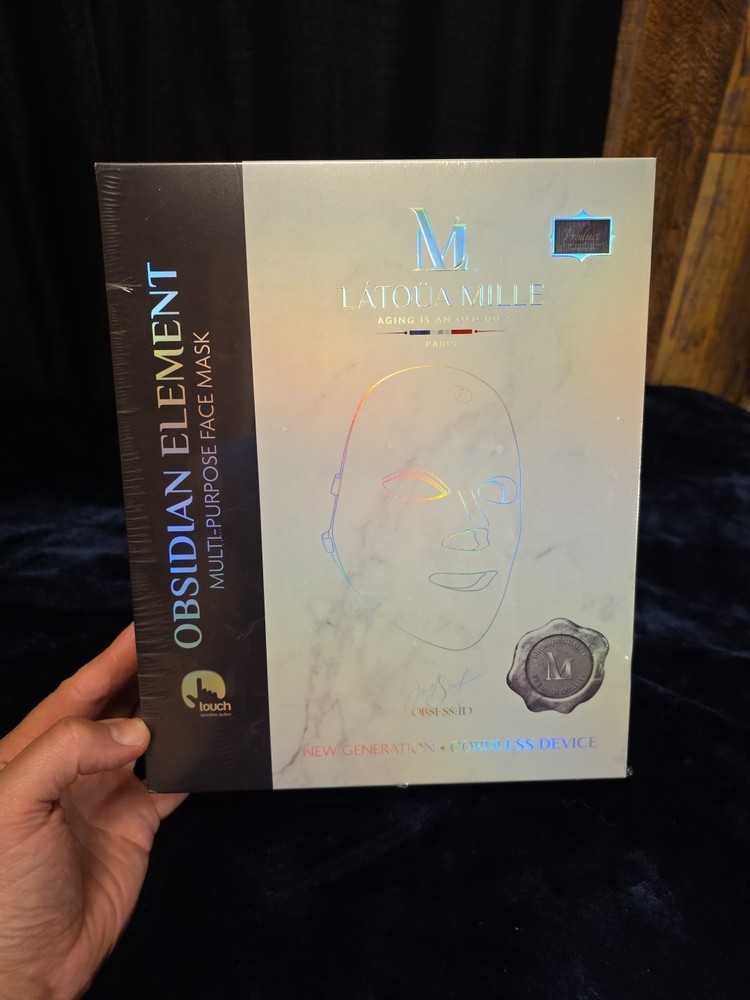Latoua Mille - Obsidian Element LED Face Mask