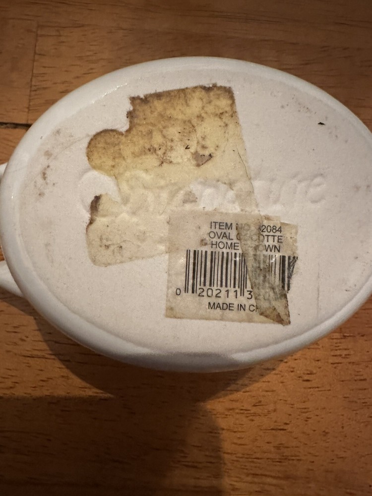 Off White Small Ceramic Bowl With Lid