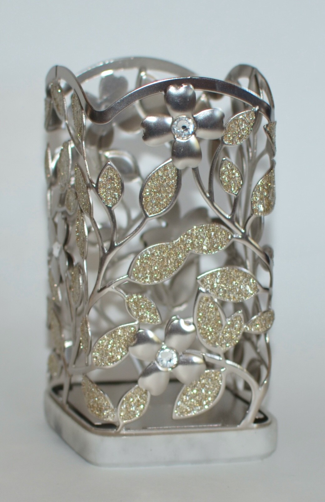 BATH & BODY WORKS DOGWOOD FLOWER MARBLE GENTLE FOAMING HAND SOAP SLEEVE HOLDER