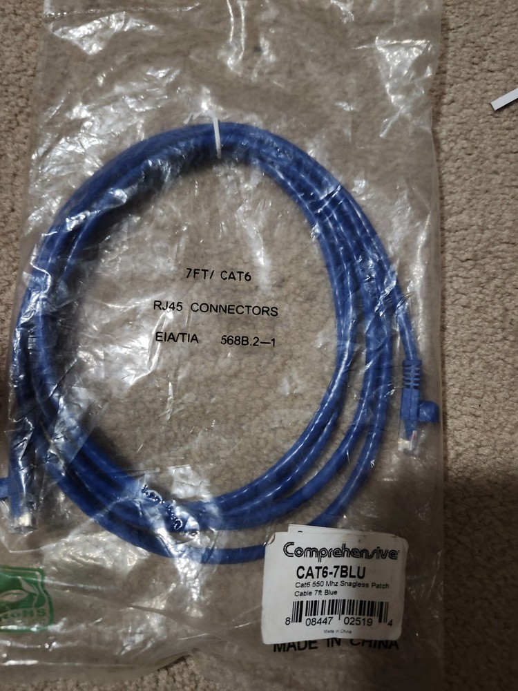 Comprehensive Cat6 550 Mhz Snagless Patch Cable 7ft Blue (CAT67BLU)