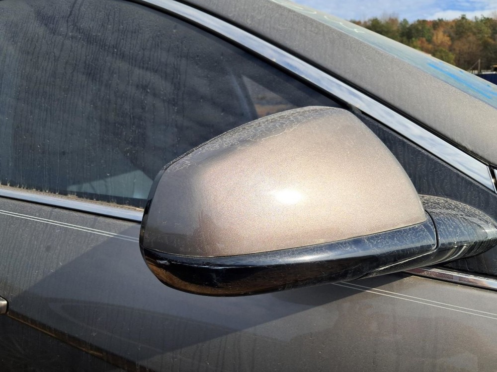 SRX 2011 Glove Box 4875330