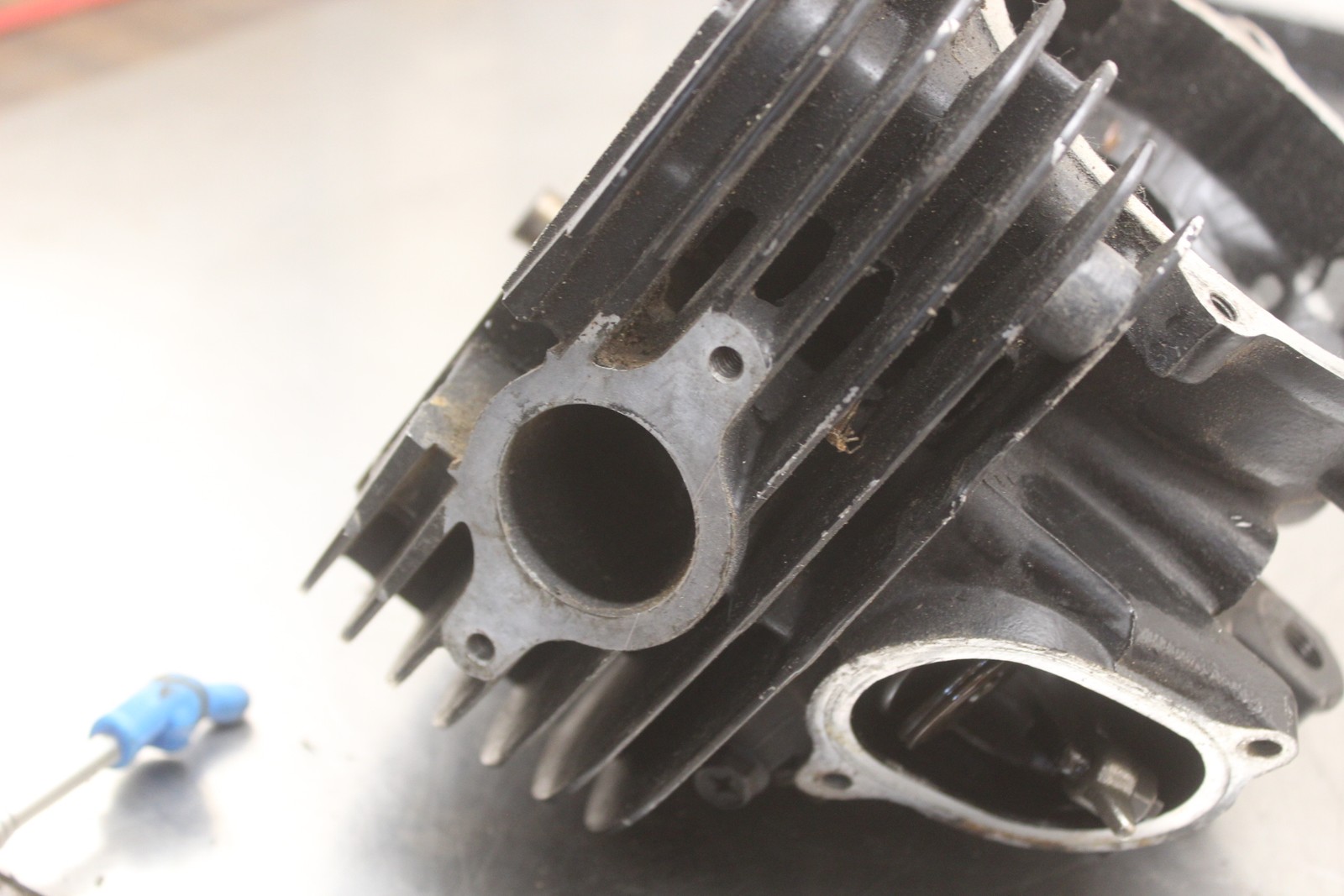 Yamaha XT250 ENGINE MOTOR CYLINDER HEAD XT250