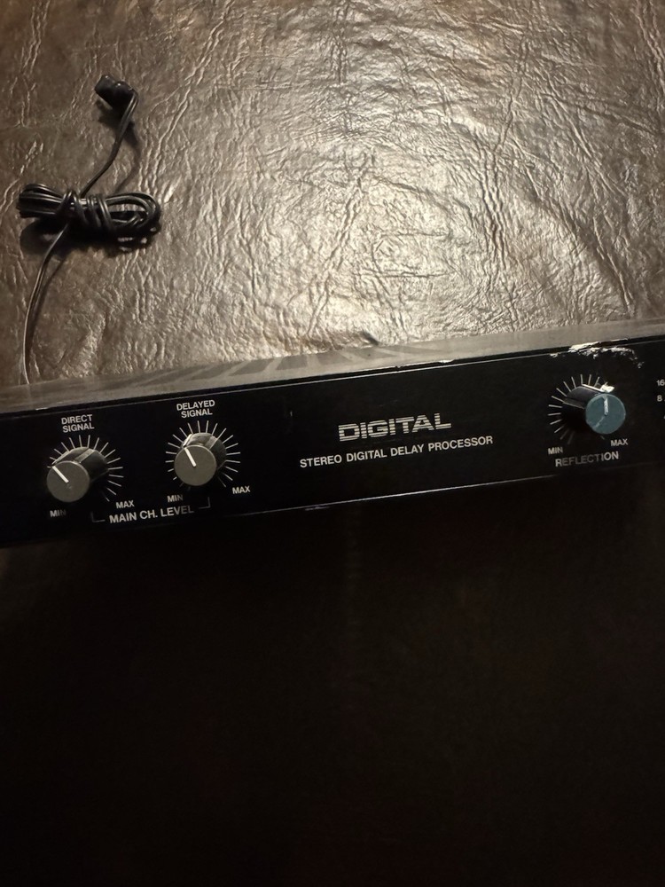 VINTAGE ADC DD-4AX STEREO DIGITAL DELAY PROCESSOR Powers On Untested