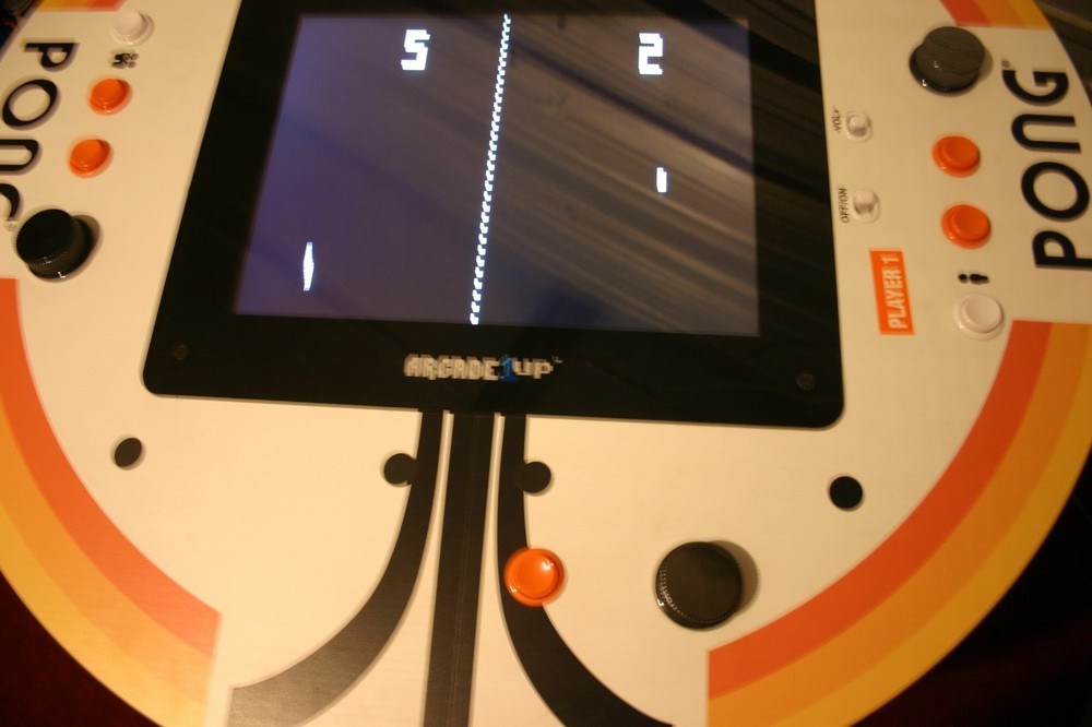 Arcade1Up Pong® 4 Player 8in1 Pub Table