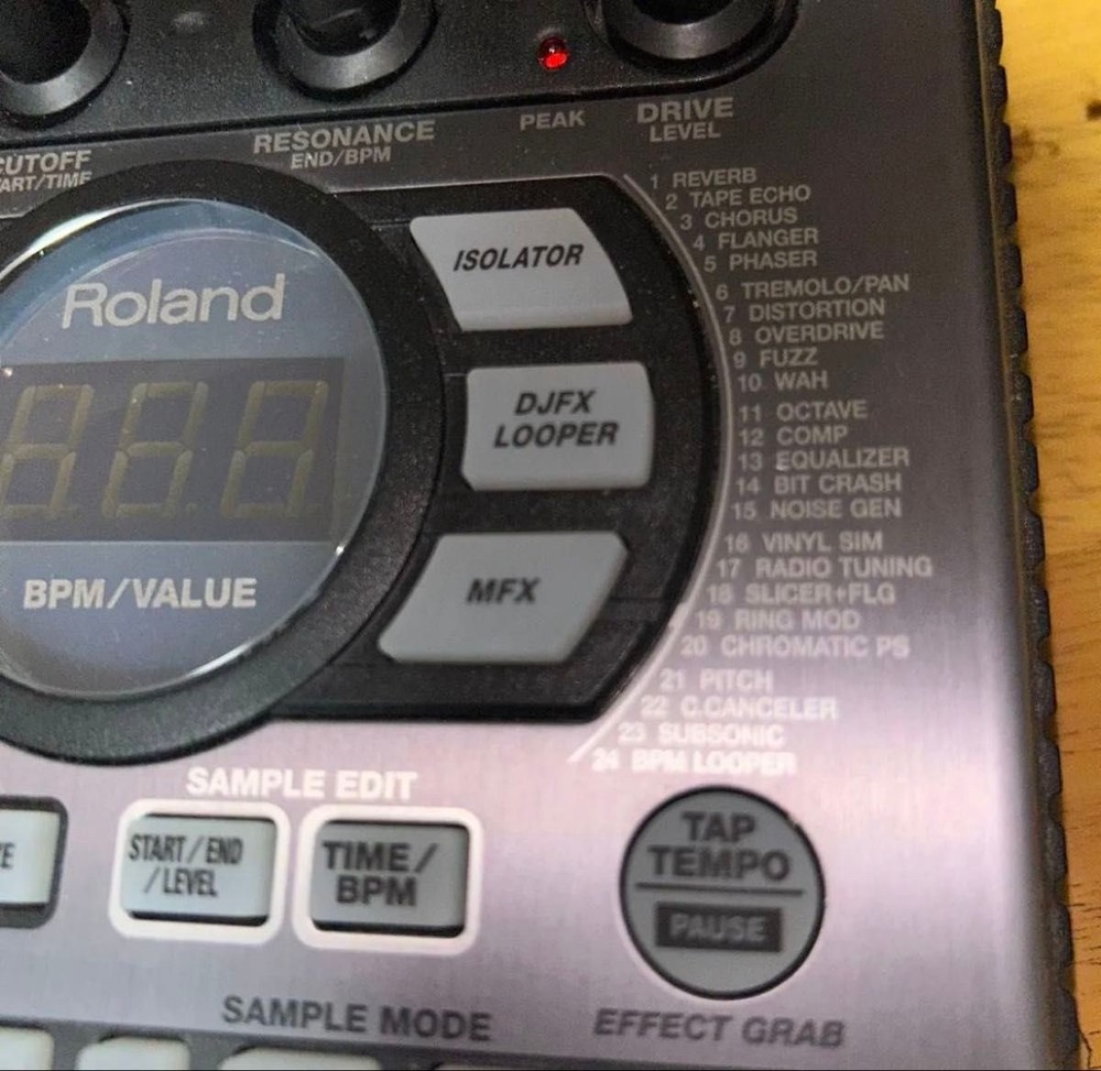 Roland SP-404SX Compact Linear Wave Sampler Tested Good Condition