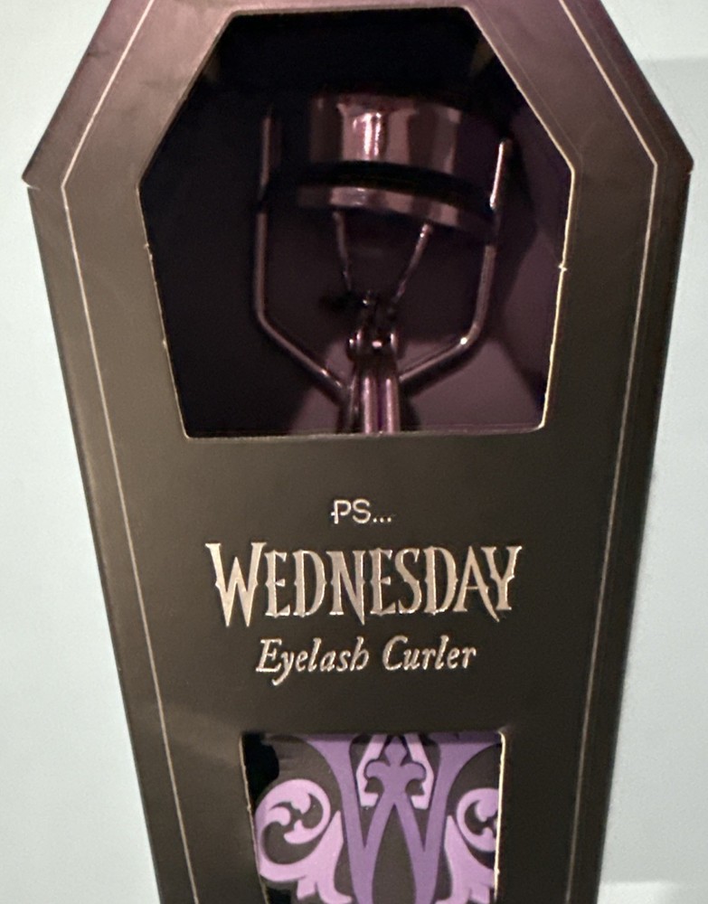 Wednesday Eyelash Curler Cool New