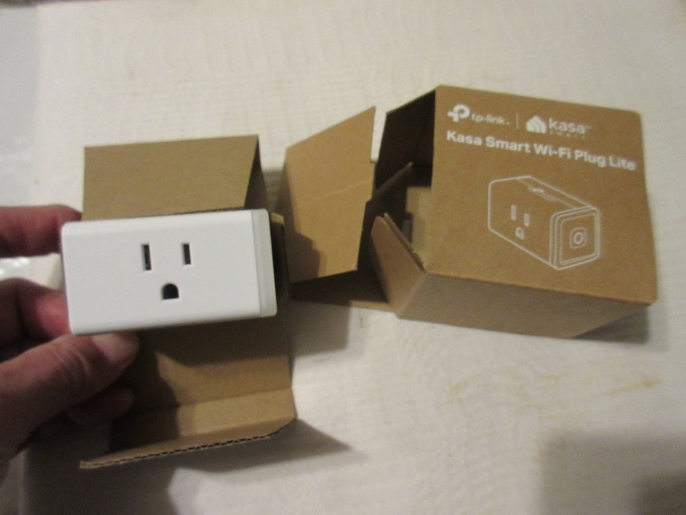 TP-LINK HS103 Kasa Smart Wi-Fi Plug Mini NIB