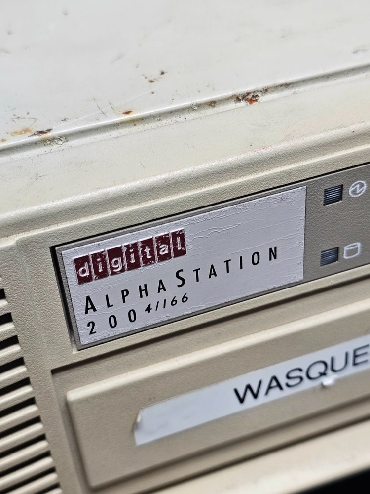 Vintage Digital DEC AlphaStation 200 4/166 Computer Workstation Alpha Tech Spec