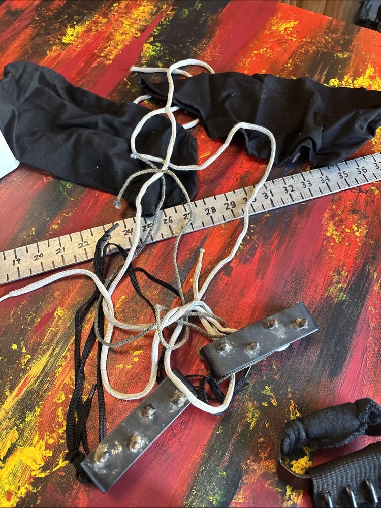 Ninja Tree Climbing Claws / Spikes Wearable Adjustable Tree Climbing Spikes