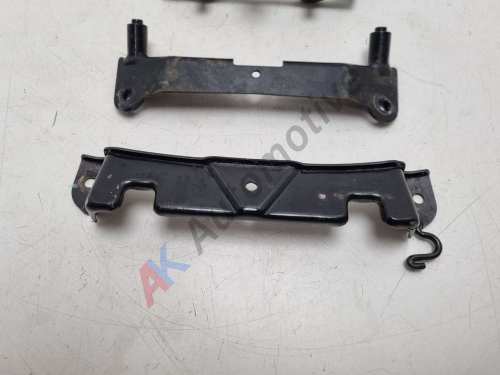 Sym NHT 125 2019~2021 - Engine Mount Brackets