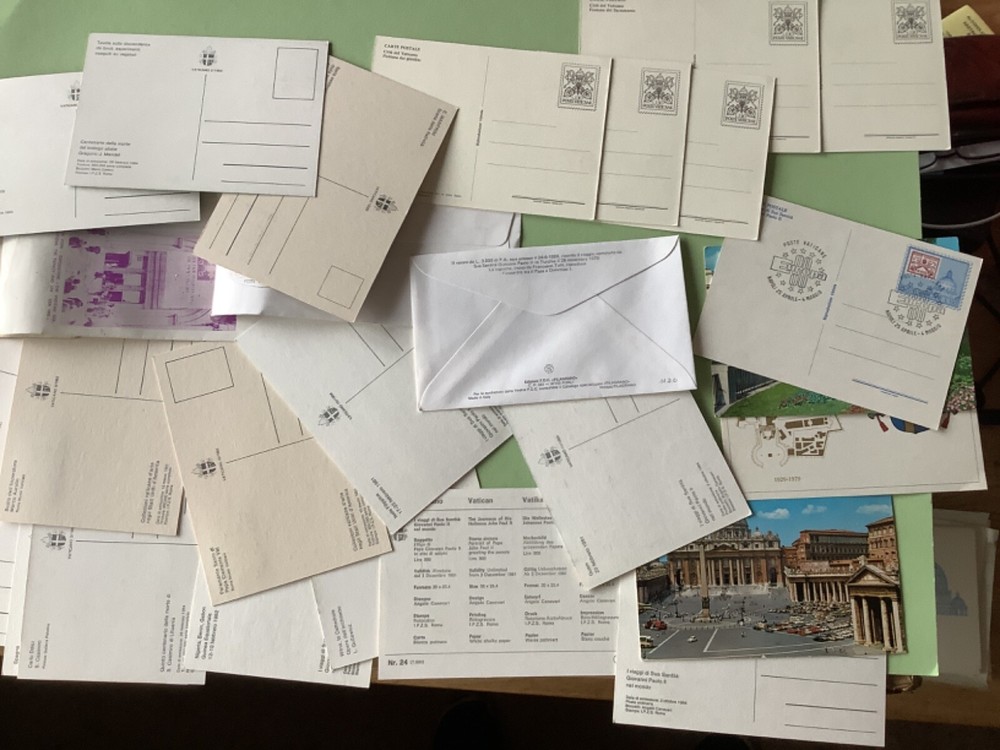 Vatican postal postcards & covers 28 items Ref A2021