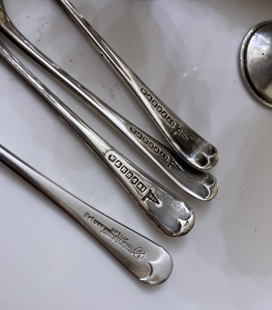 Walker & Hall Silver Plate Breakfast Egg Cup Set - Complete 9 Piece Set