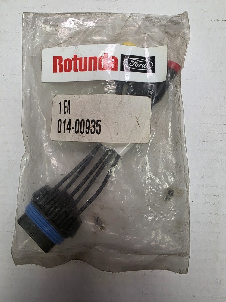 014-00935 Glow Plug Injector Adapter