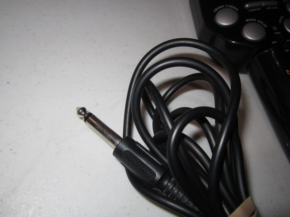 GPX C25MIC Magic Karaoke Microphone with Special Effects NICE!!!