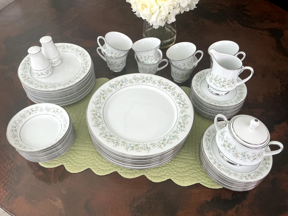 Vintage Noritake china - Savannah Pattern