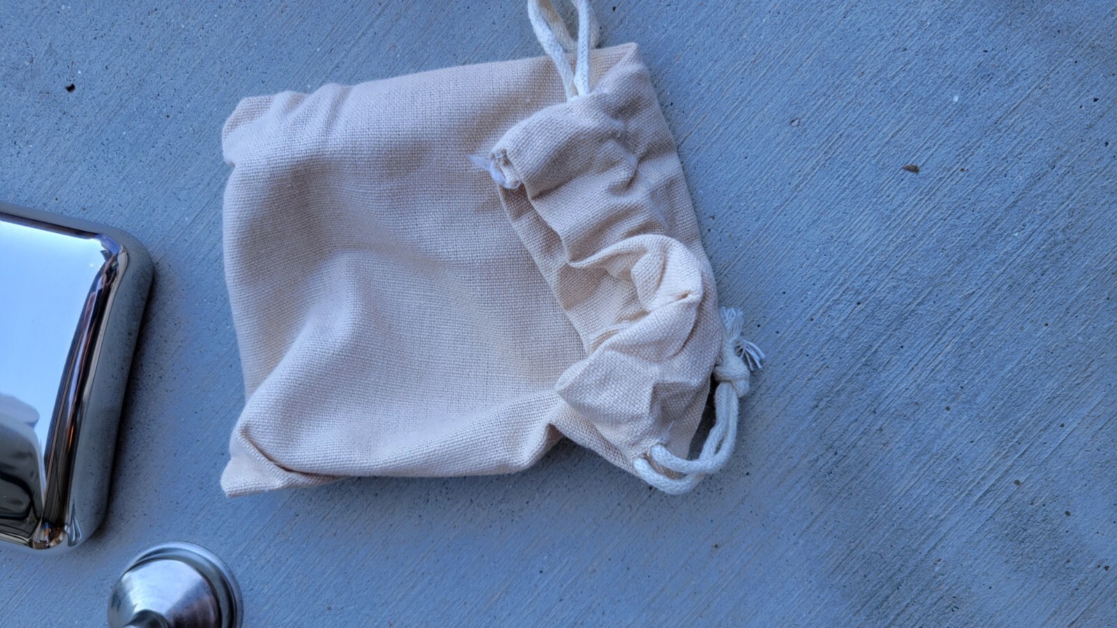 Whiskey/Bourbon Flask Stailess Steel 6 Oz