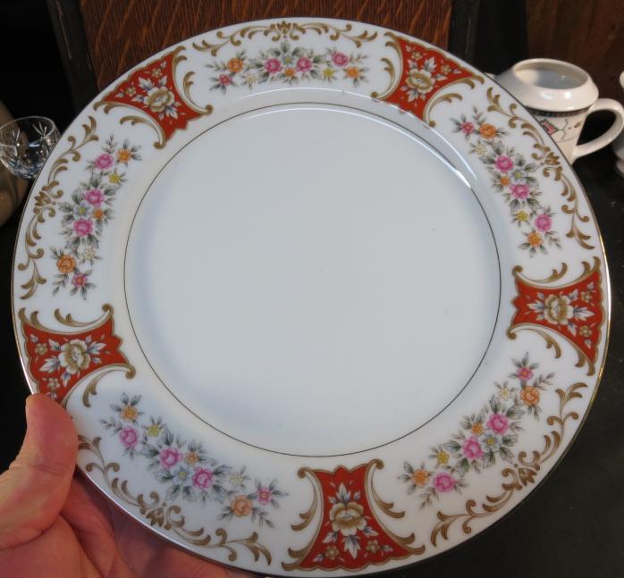 Norleans Isabella 10-3/8" Dinner Plate