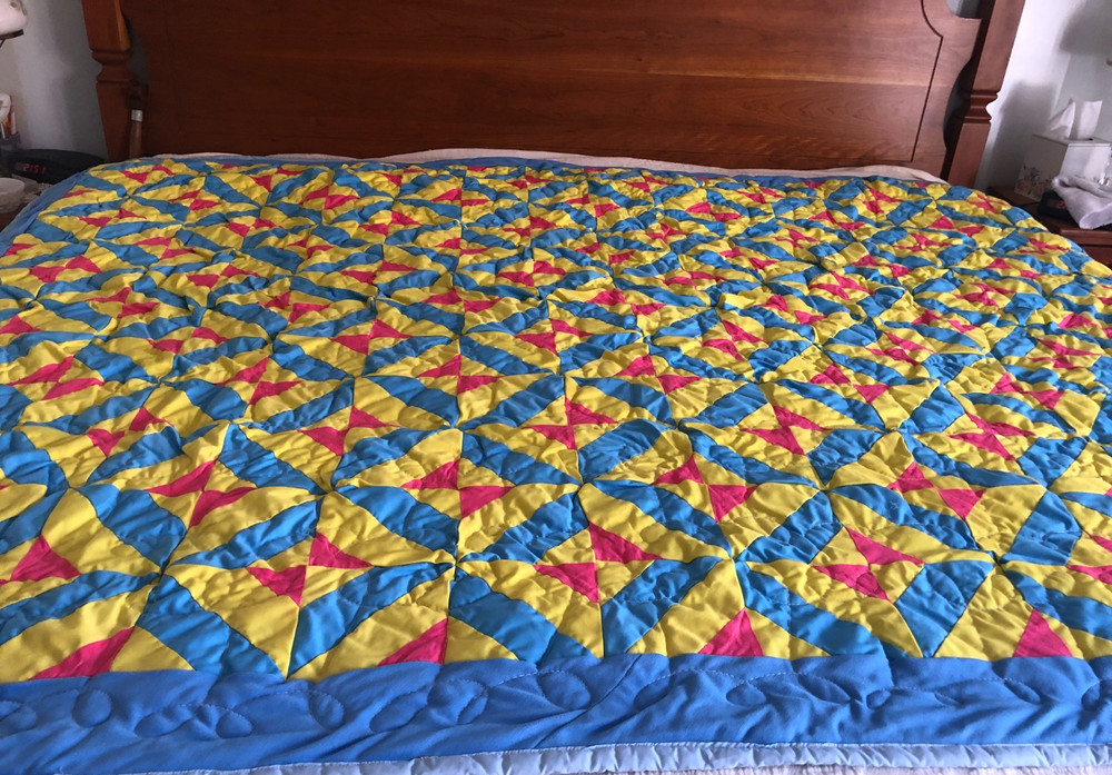 Handmade Preowned Quilt ," Pinwheel"