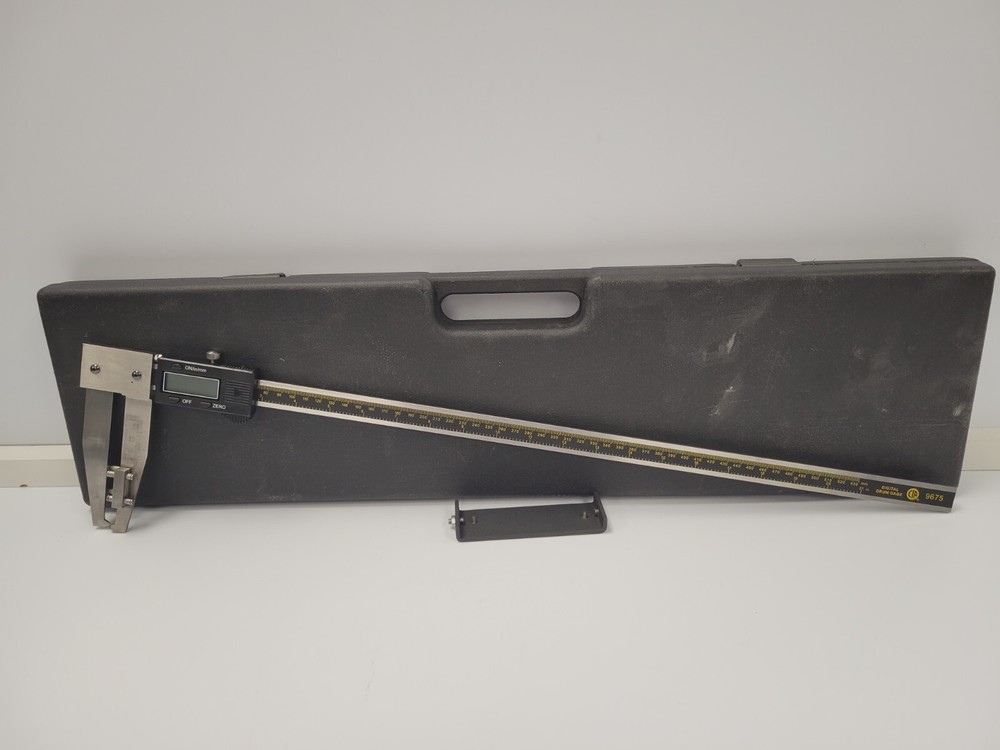 (69843-1) CIA 9675 Caliper