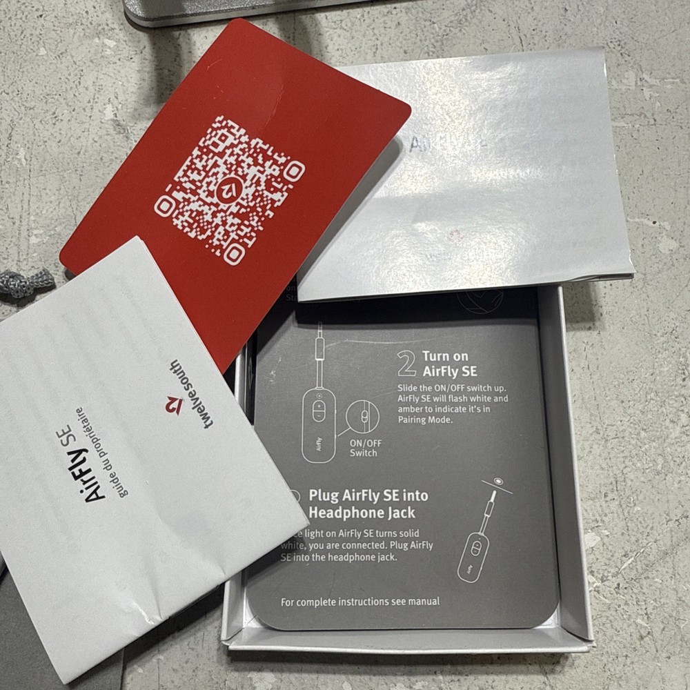 Twelve South AirFly SE Bluetooth Wireless Transmitter TS-2259 Open Box