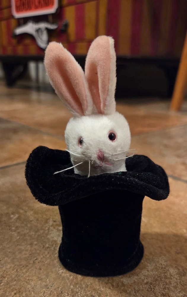 Mini Hat Finger Puppet Magic Mentalism Tricks