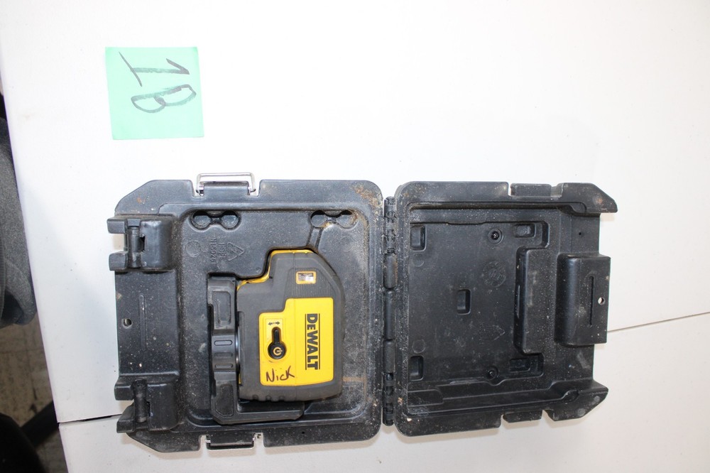 DeWALT DW085 5-Beam Self-Leveling Laser Pointer With Case Jobsite Construction