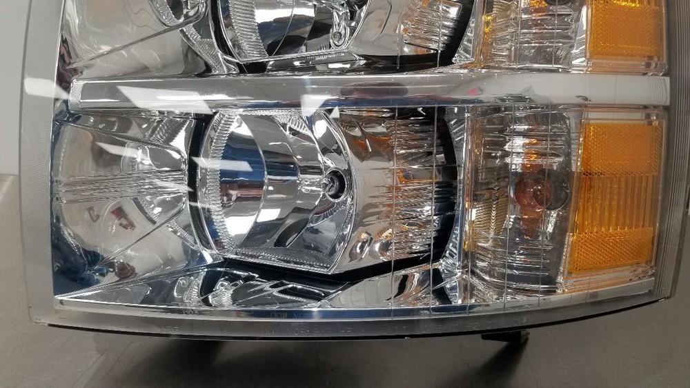 13 CHEVY SILVERADO 2500 HEADLIGHT HEADLAMP LEFT DRIVER