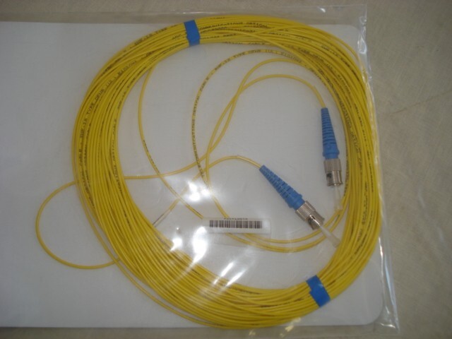 Simplex fiber optic cables