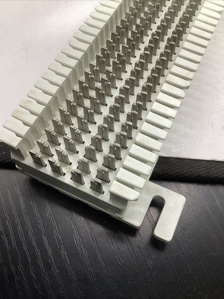 SIEMON S66M1-50 Network Interface Punch Down Block S66M150